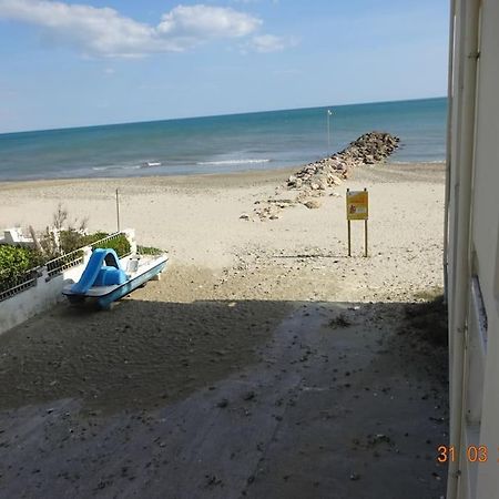 Appartement Un Sejour Les Pieds Dans L'Eau à Palavas-les-Flots Extérieur photo
